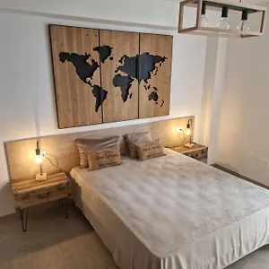 The Waves Bed & Breakfast