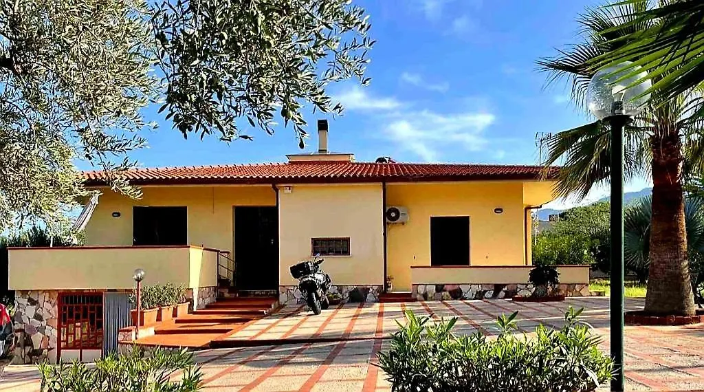 Bed and Breakfast Casanonnavittoria Terrasini Bed & Breakfast